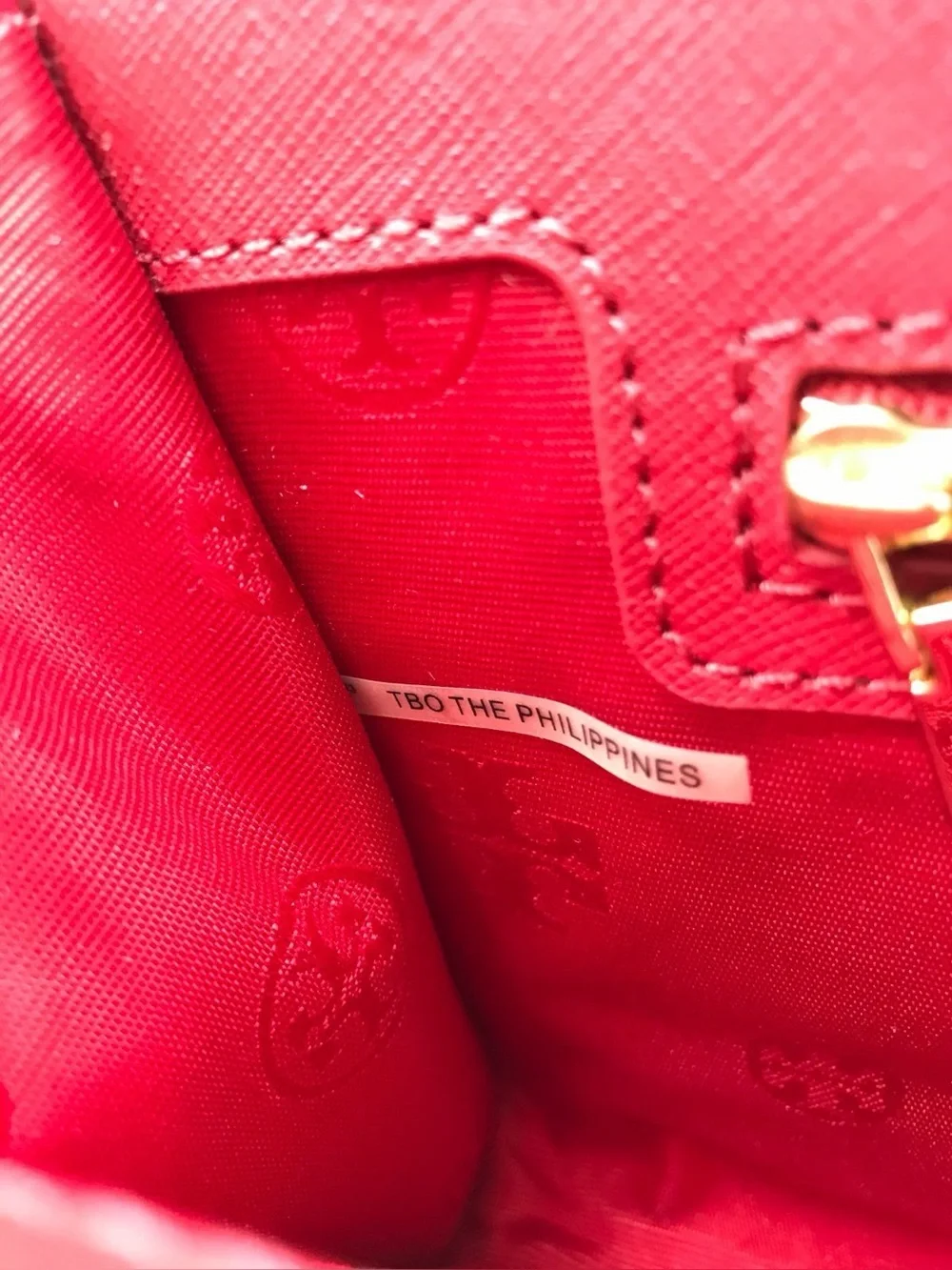 Tory Burch Red Saffiano Leather Crossbody Wallet On Chain Clutch Purse Gold Logo